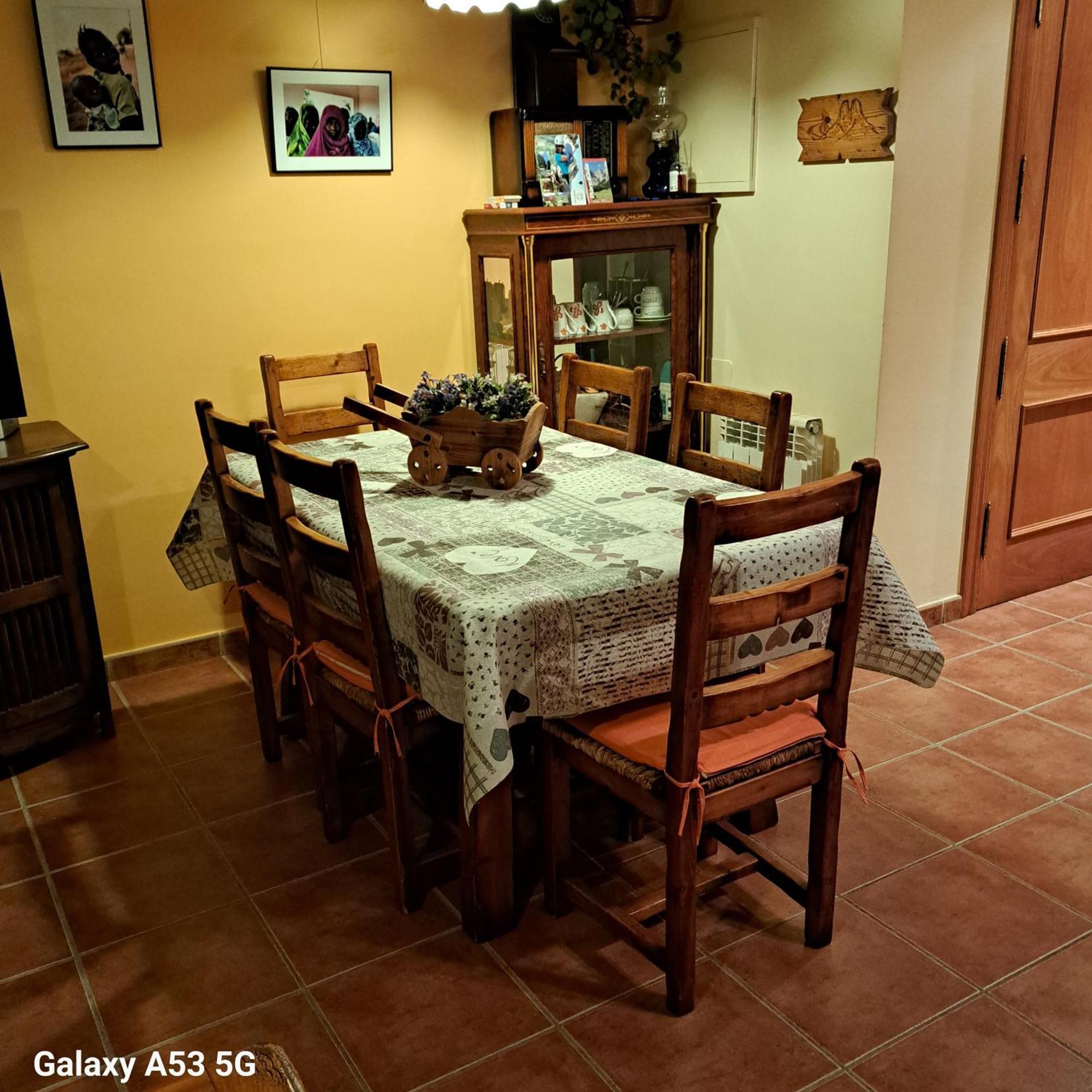 Appartamento Ensija Pedraforca Saldés Esterno foto