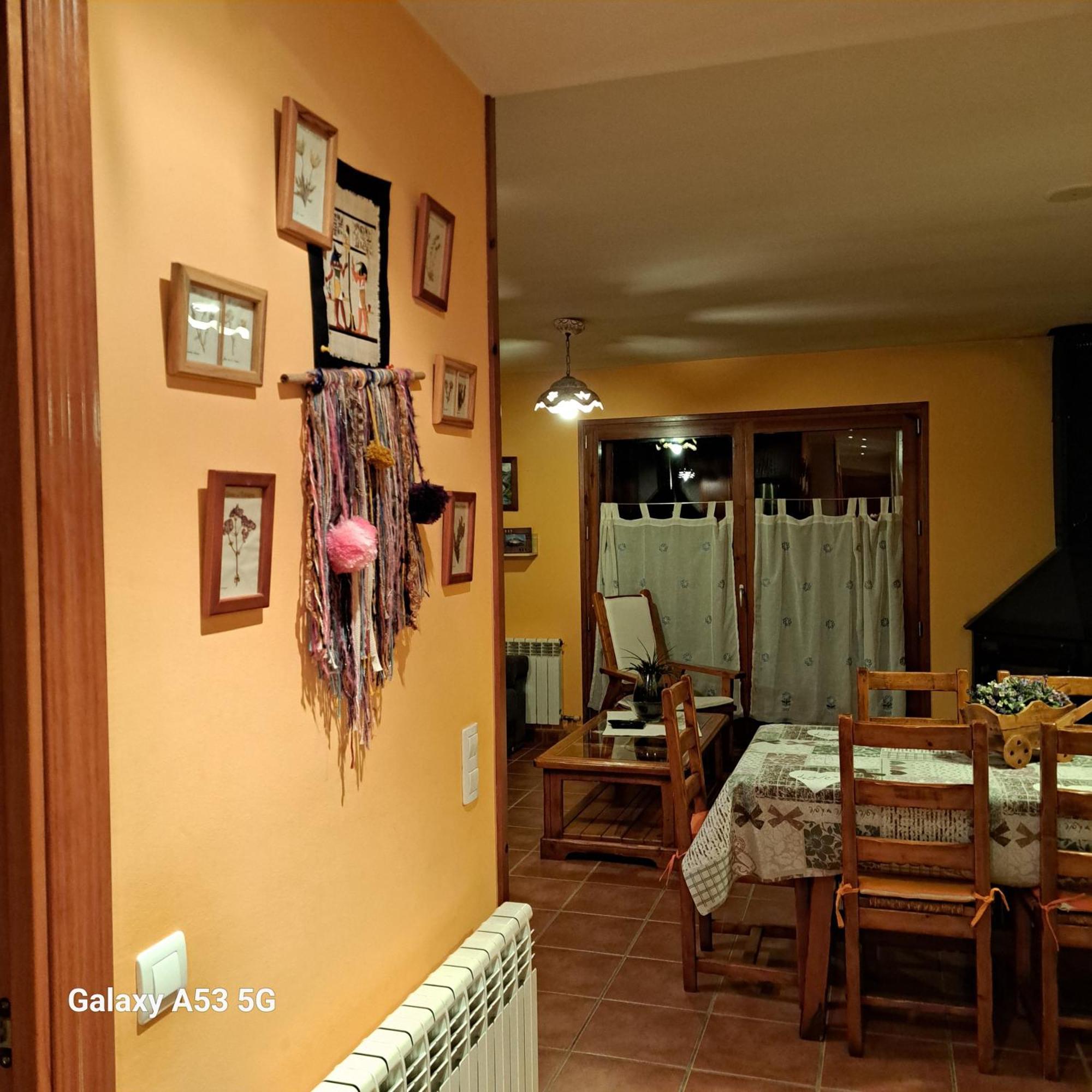 Appartamento Ensija Pedraforca Saldés Esterno foto
